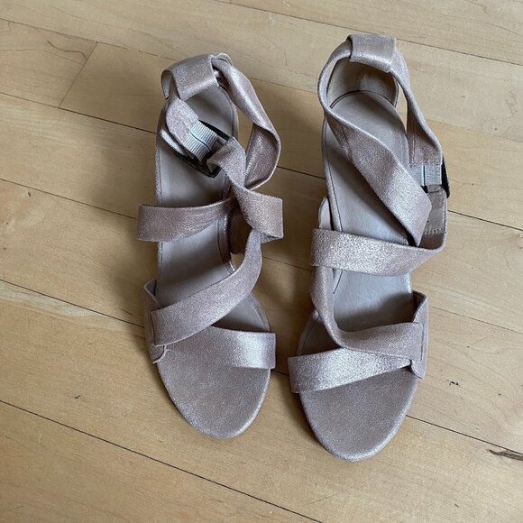 EILEEN Fisher "Patsy" Light Gold Block Heel Sandal - Picture 3 of 9